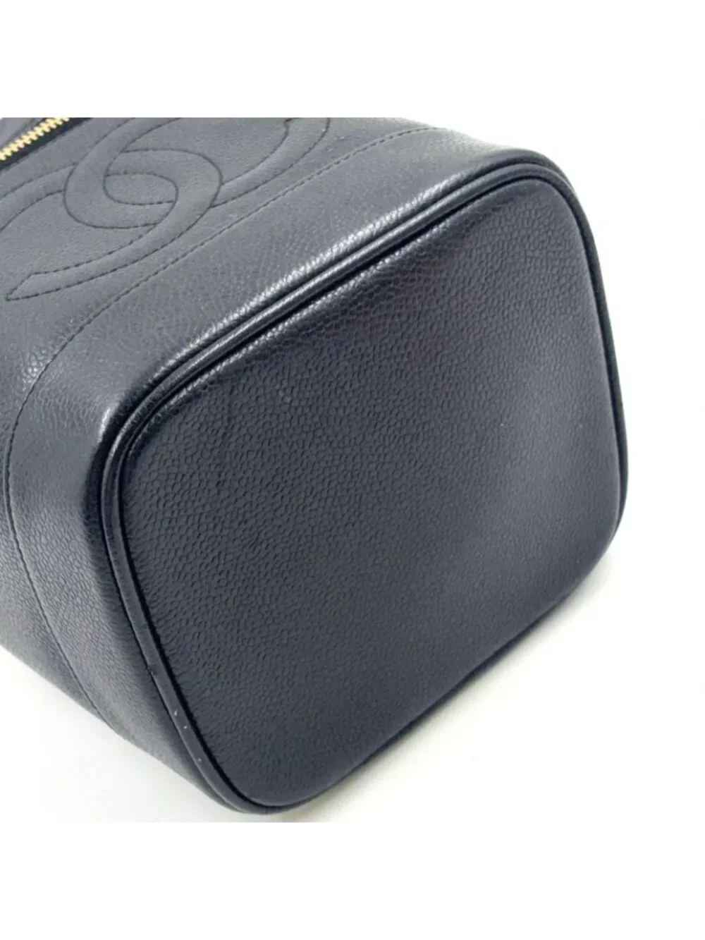 Chanel CC Logo Vanity Caviar Leather Black Pouch Gold